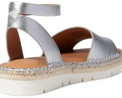 Women's Gentle Souls by Kenneth Cole Lucille