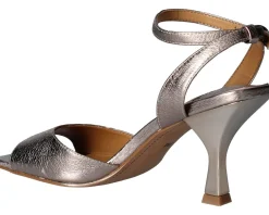 Women's J. Renee Vaarika