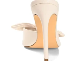 Women's Journee Collection Zelah Pump