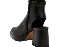 Women's Katy Perry The Surprise Shootie