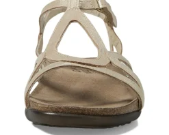 Women's Naot Dorith