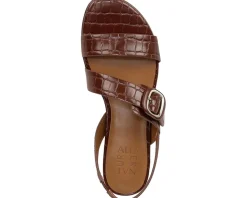 Women's Naturalizer Meesha