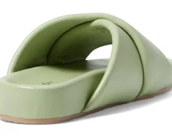 Women's Seychelles Heartfelt