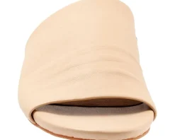 Women's SoftWalk Camano