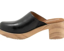 Women's SoftWalk Felida