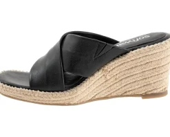 Women's SoftWalk Hastings