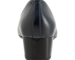 Women's SoftWalk Lynn