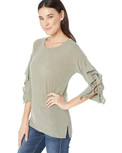 Yarn-Dyed Stripe Knit 3/4 Sleeve Top w/ Ruffle