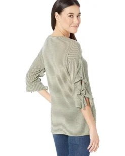 Yarn-Dyed Stripe Knit 3/4 Sleeve Top w/ Ruffle